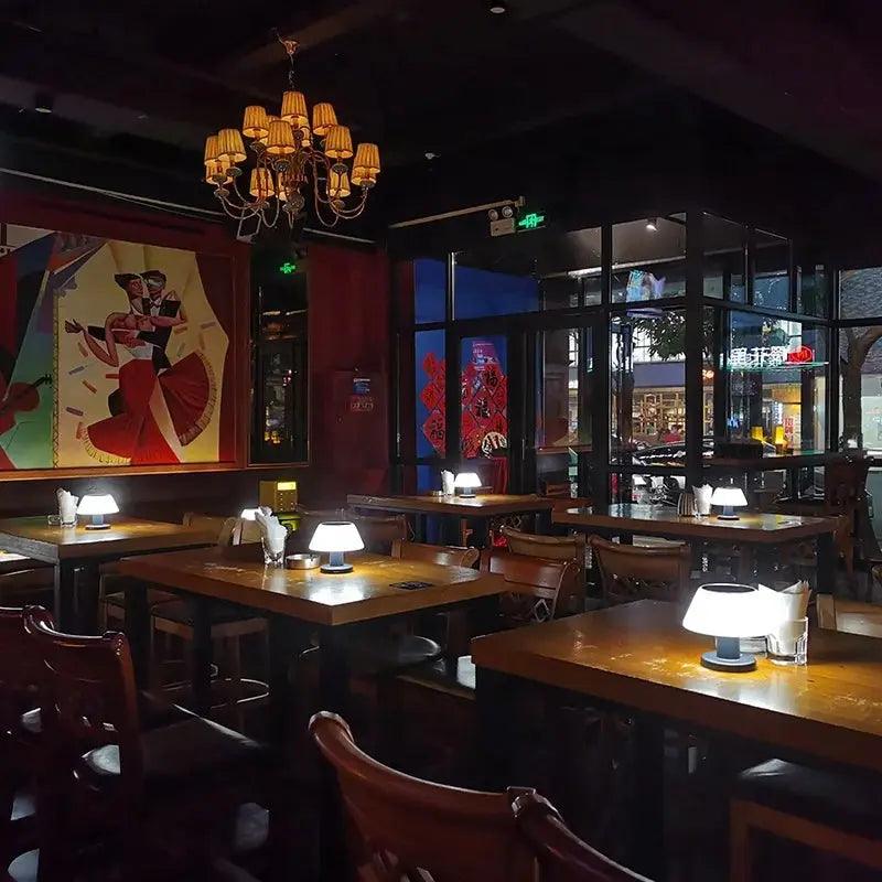 SolarBeam – Zrównoważona lampa biurkowa LED