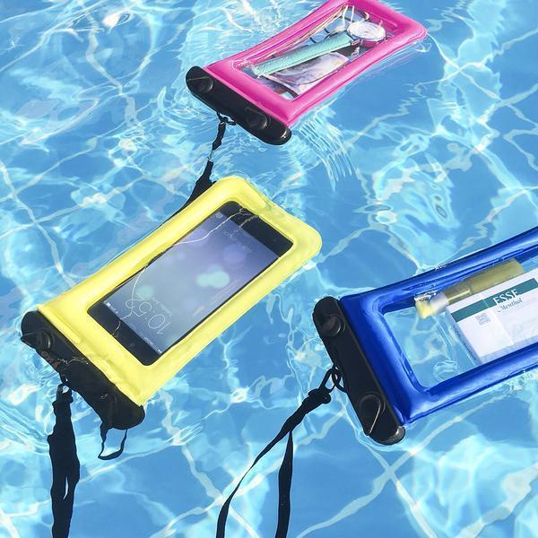 AquaWave | Durable Waterproof Floating Smartphone Case for Water Adventures 2