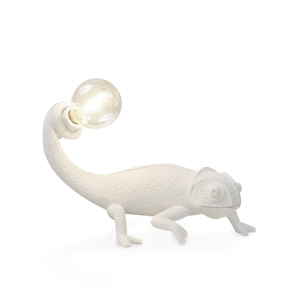CamouGlow – Resin Table Lamp with Charming Chameleon Detail