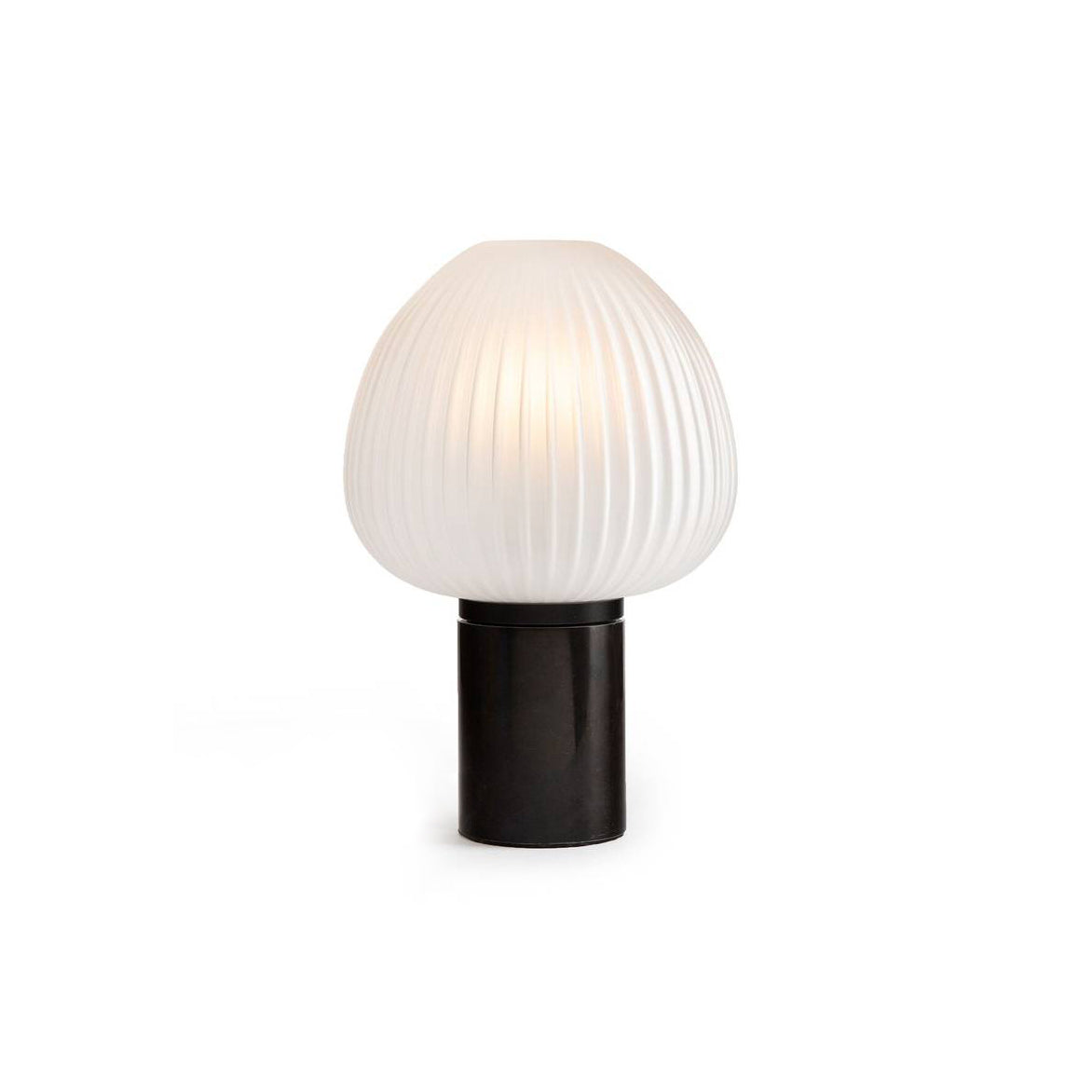 LuxeAura - Table Lamp with Subtle Elegance and Warm, Inviting Light
