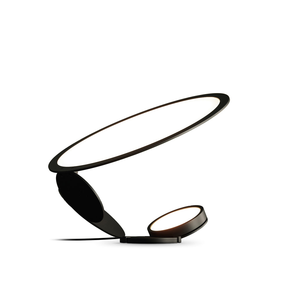 CarveGlow - Lámpara Elegante con Detalles Tallados Sutiles y Luz Suave