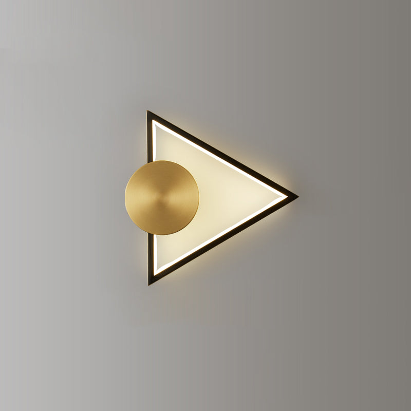 GeoLight – Sleek Geometric Wall Lamp for Contemporary Spaces