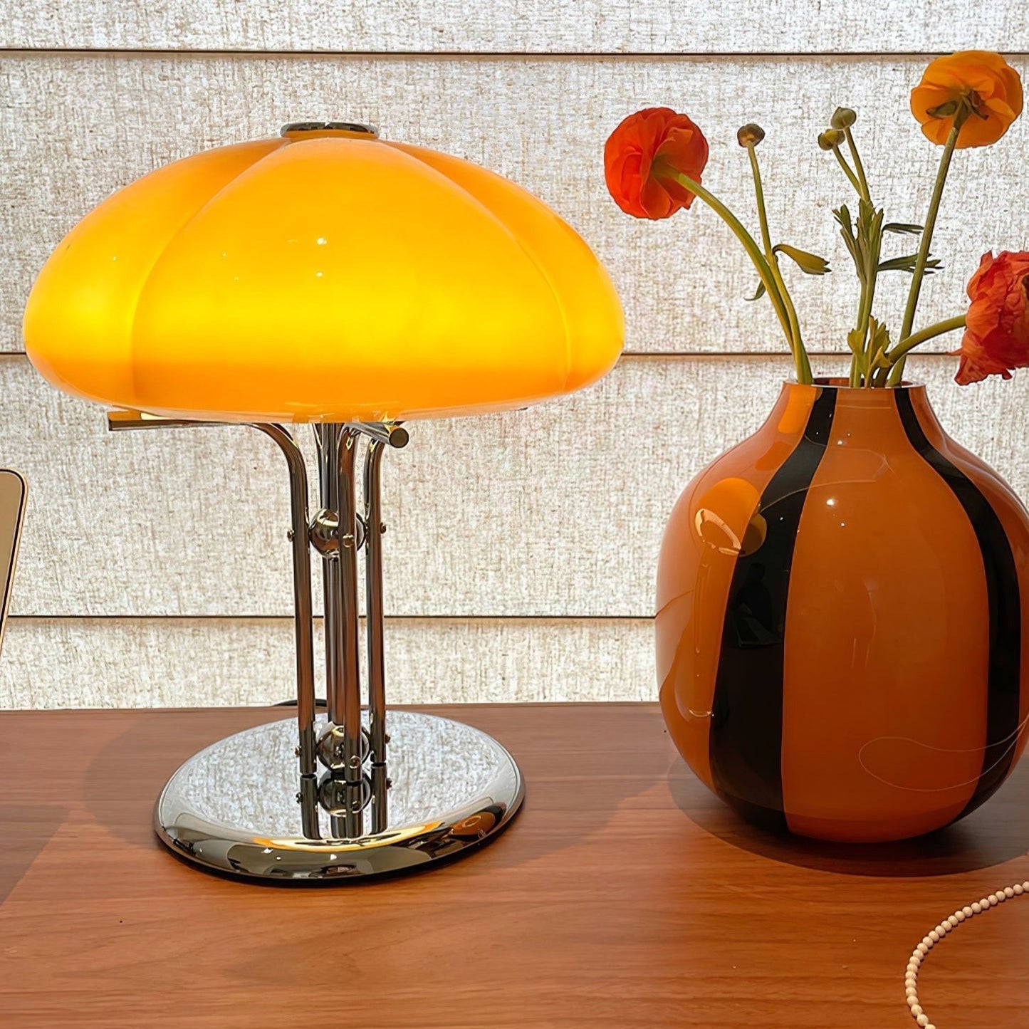 GlowMushroom - Lámpara de Mesa Inspirada en Bauhaus