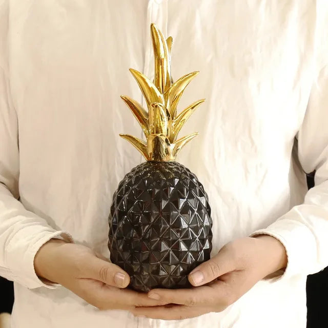 GoldenPine - Pineapple Home Décor