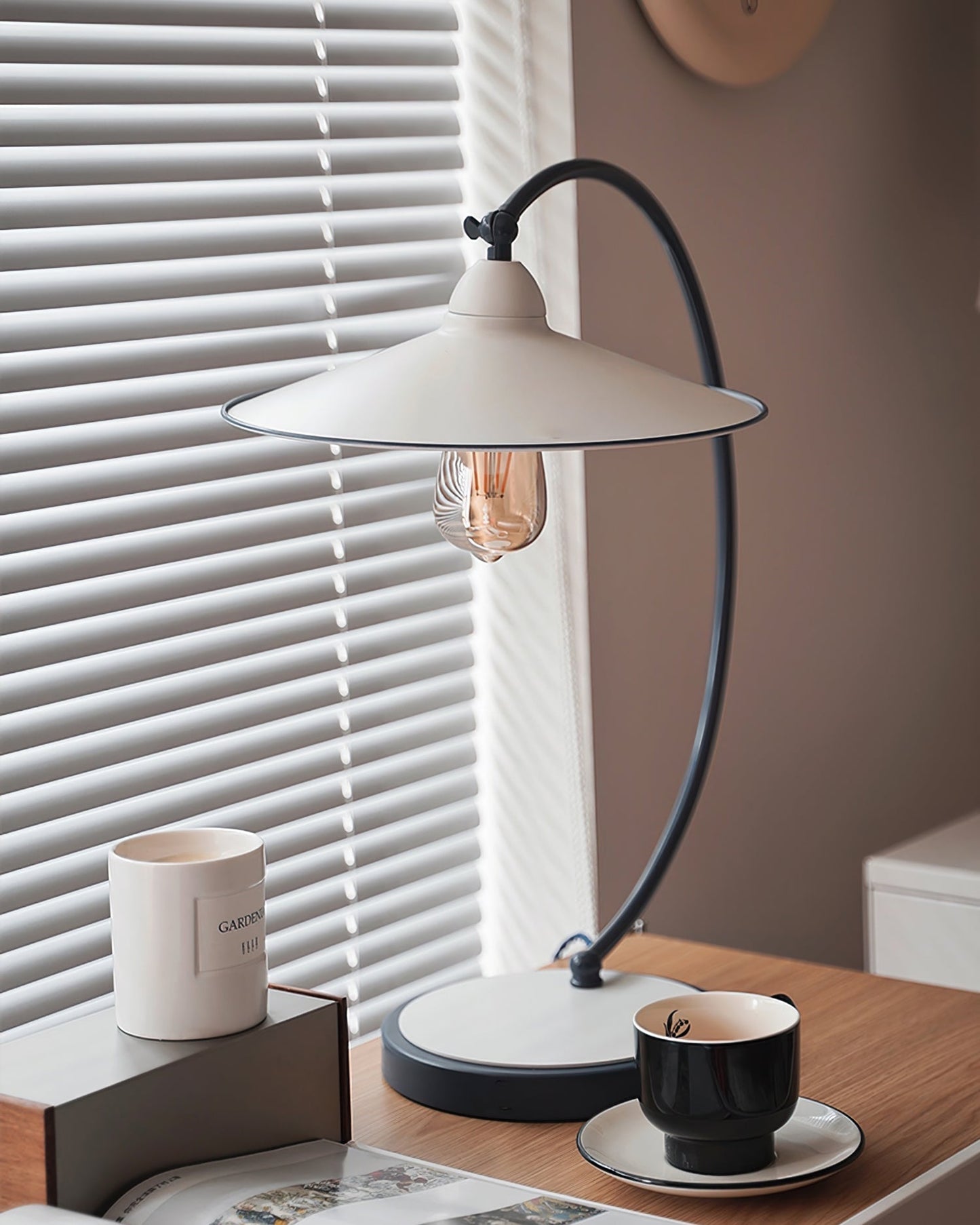 SwanLuxe - Desk Light