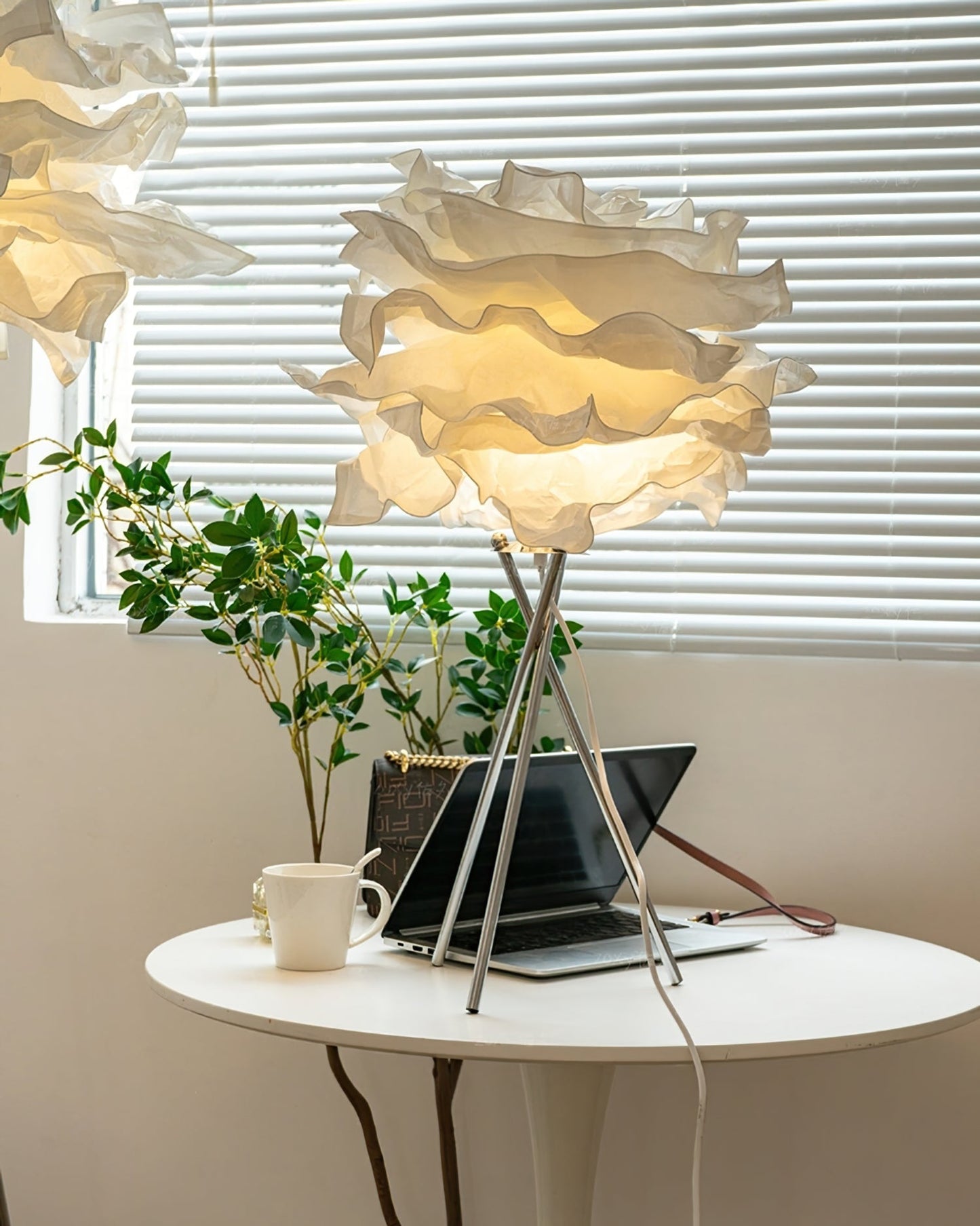 LumiVibe - Table Lamp