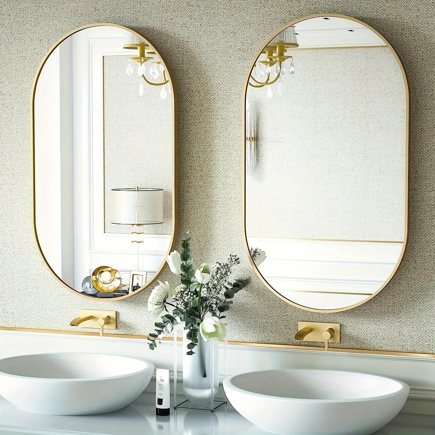 MirrorLuxe - Elegant Oval Reflection
