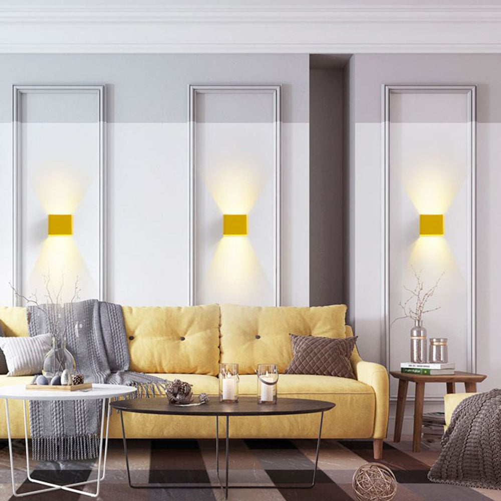 SquareGlow – Contemporary Wall Light