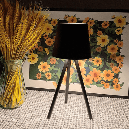 VersaLamp - Lampada da scrivania moderna con supporto personalizzabile