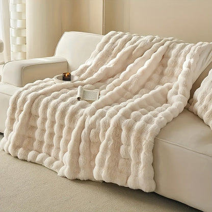 FleeceHaven - Luxuriously Soft Bubble Fleece Blanket for Relaxing