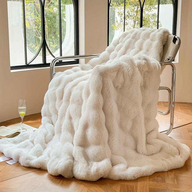 FleeceHaven - Luxuriously Soft Bubble Fleece Blanket for Relaxing