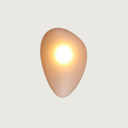 GlamGlow – Wandlampe aus farbigem Glas mit künstlerischem Flair