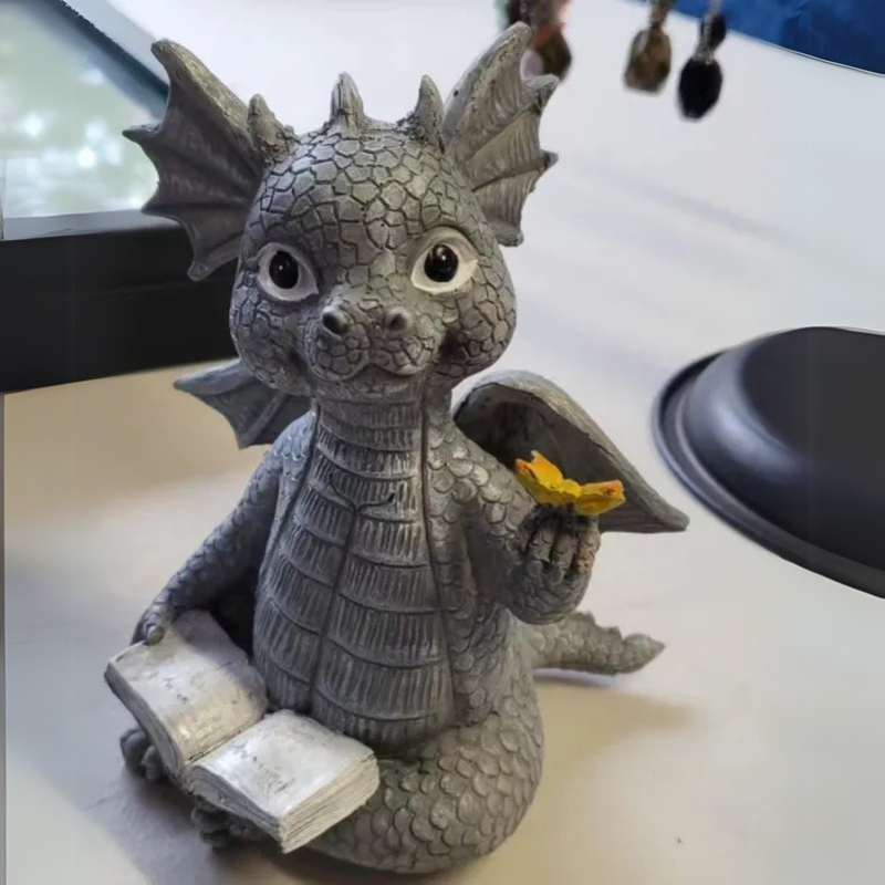 DragonFlare - LED Table Lamp with Dragon Style