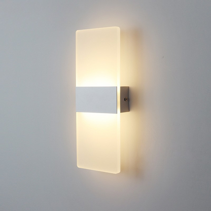 CenturyGlow – Mid-Century Væglampe til Tidløst Design