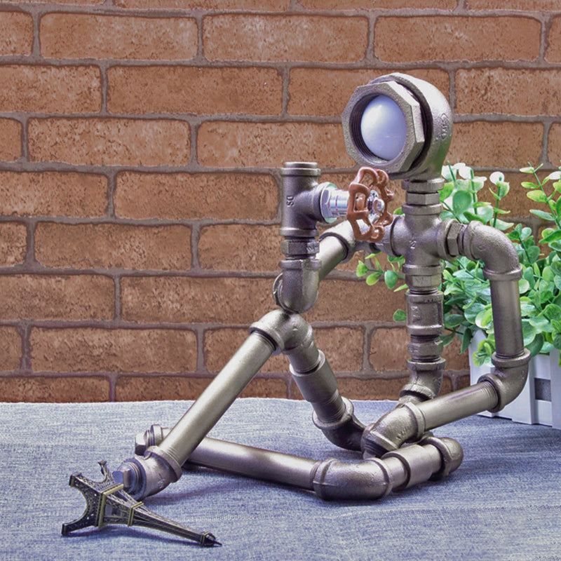 RusticCharm - Lampada da comodino industriale in tubo di ferro