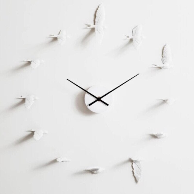 FlightTime – Modern Wall Clock with Swallow Motif