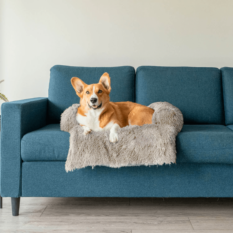 Variant image for Water-Repellent Dog Bed Protector with Soft Vegan Fur – Non-Slip, Comfortable, Suitable for All Dog Sizes-16