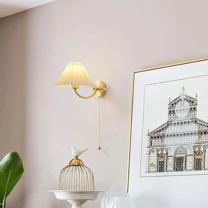 GoldenAura - Elegant Wall Light