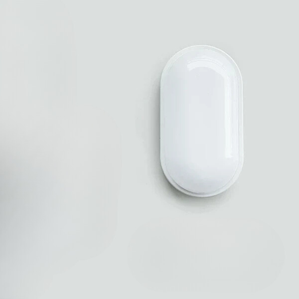 AquaBeam – Lámpara de Techo para Áreas Húmedas