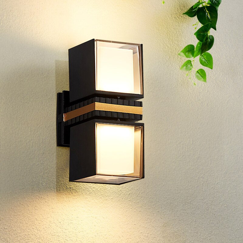 Adjustable Waterproof Outdoor Wall Lamp – Stylish Black Wall Sconce Lighting for Garden and Terrace-2