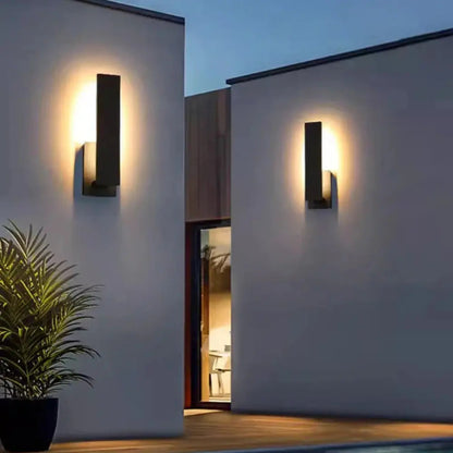 WeatherGuard – Durable and Elegant Outdoor Wall Light