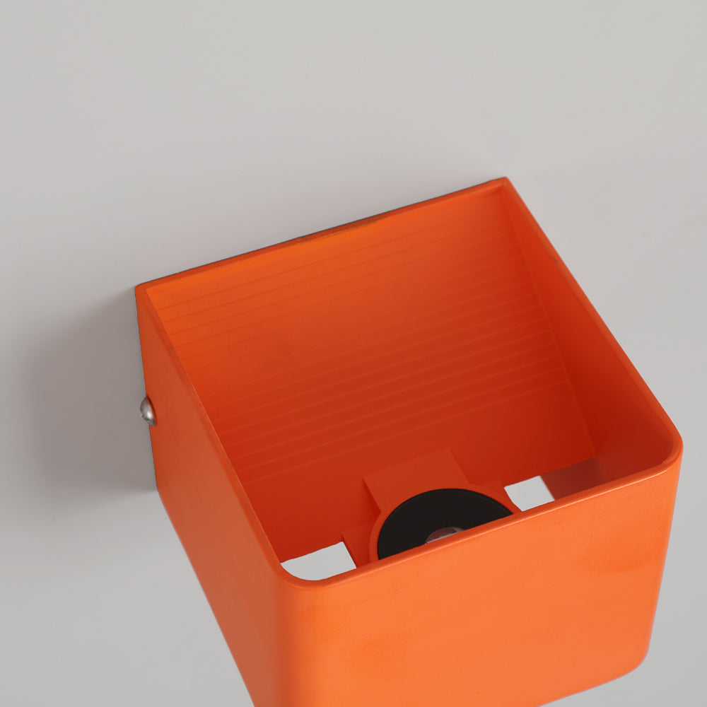 SquareGlow – Contemporary Wall Light