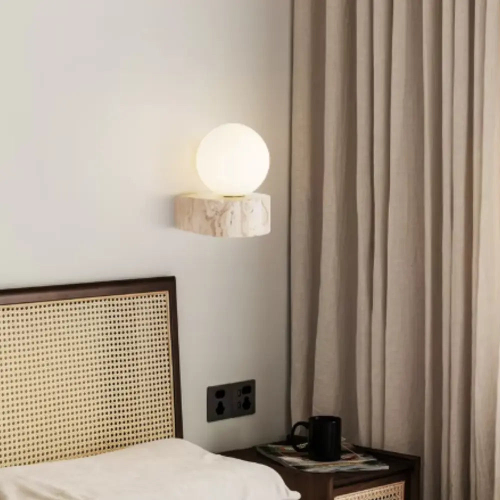 CrownAura - Stylish Wall Light