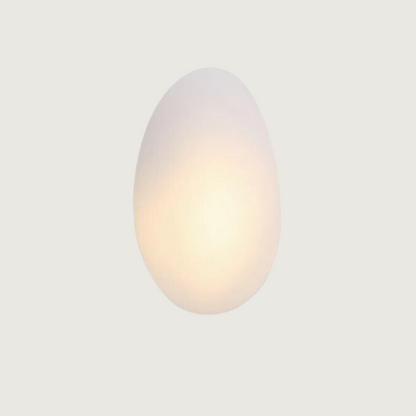 GlamGlow – Wandlampe aus farbigem Glas mit künstlerischem Flair