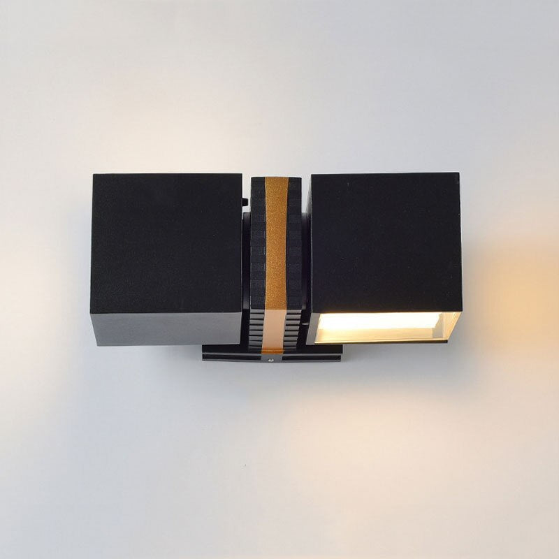 Adjustable Waterproof Outdoor Wall Lamp – Stylish Black Wall Sconce Lighting for Garden and Terrace-3