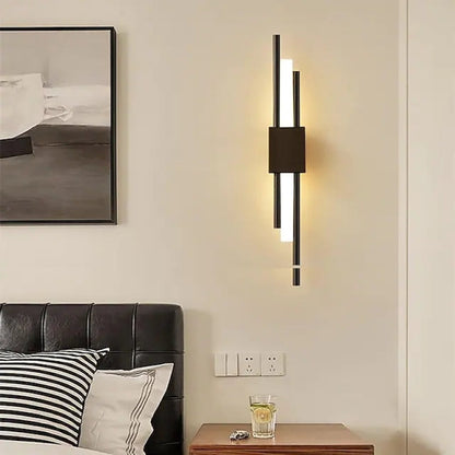 LumeGold – Lámpara de Pared LED Negra y Dorada Elegante