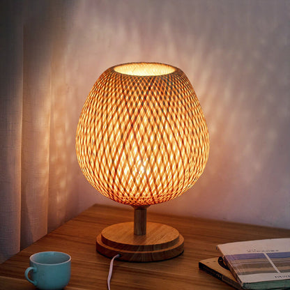RusticGleam – Antik Bambus Bordlampe