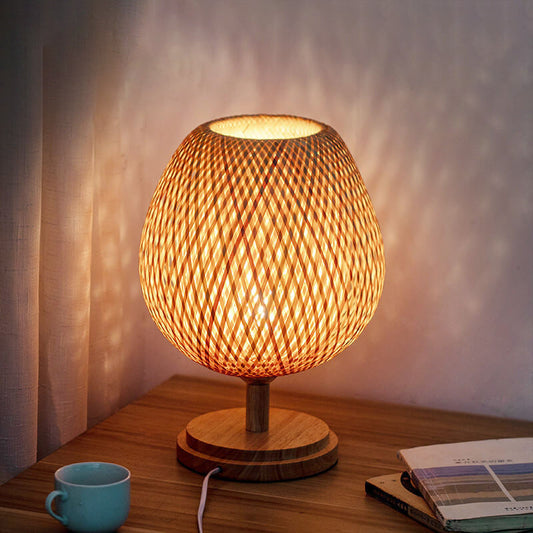 RusticGleam – Antik Bambus Bordlampe