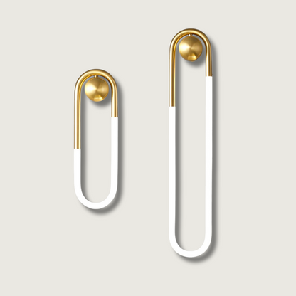 GoldCurve – Minimalist Wall Light