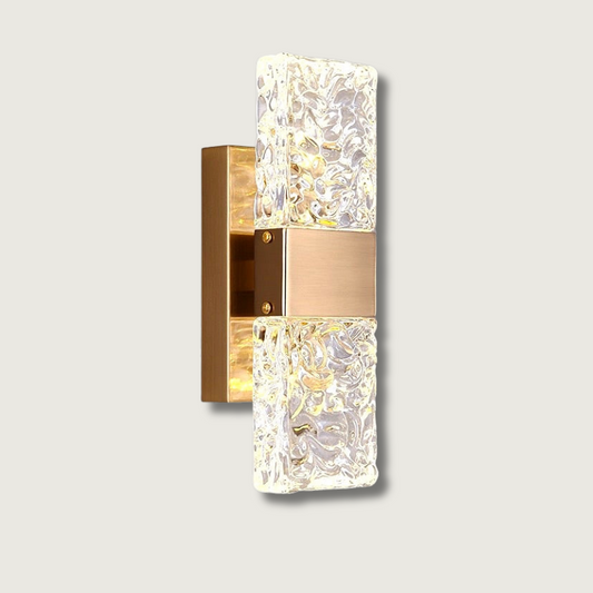 CrystalEdge – Minimalist Wall Lamp with Gold and Crystal Accents