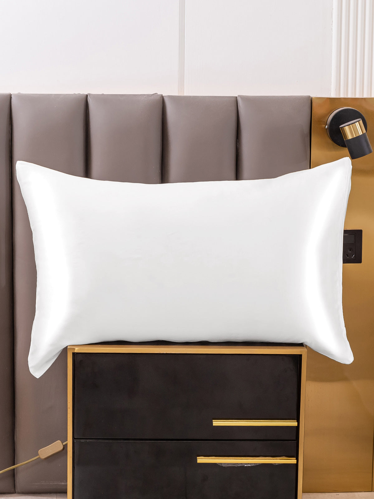 PureSilk - Mulberry Silk Pillowcase with Envelope Closure