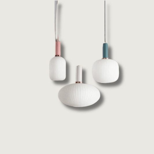 LuxePrism – Elegant Glas Pendellampe med et Strejf af Luksus