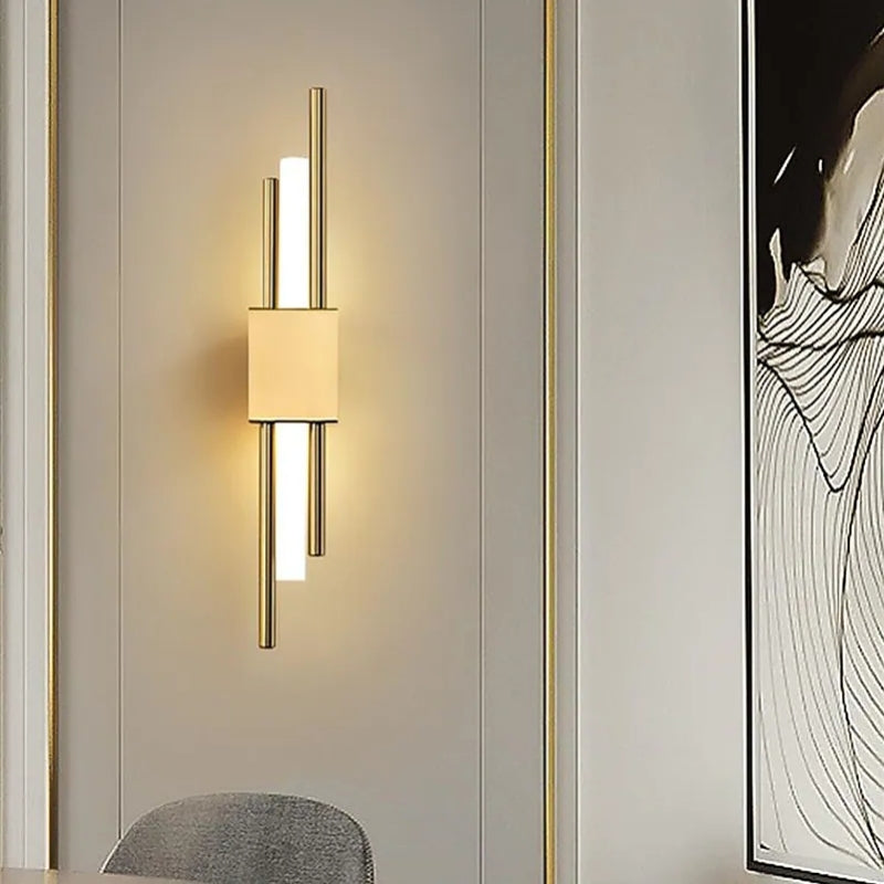 LumeGold – Lámpara de Pared LED Negra y Dorada Elegante