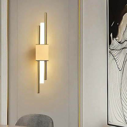 LumeGold – Lámpara de Pared LED Negra y Dorada Elegante