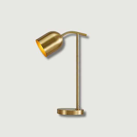 BrassGlow – Timeless Brass Table Lamp with Functional Design