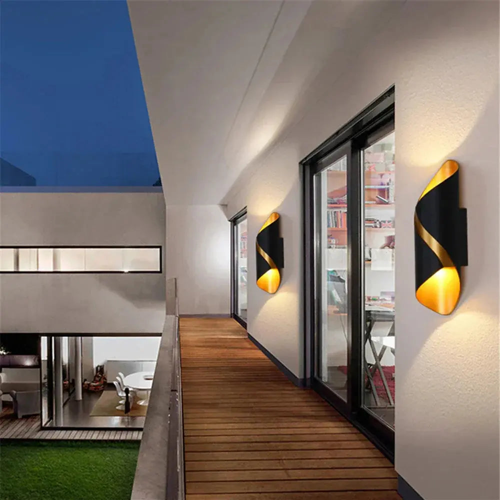 VividAura – Sleek LED Wall Light for Stylish Outdoor Spaces