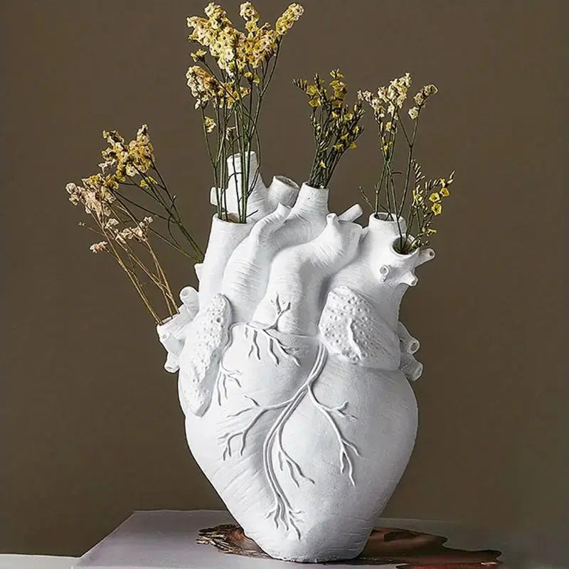 HeartGlow - Ceramic Heart Vase