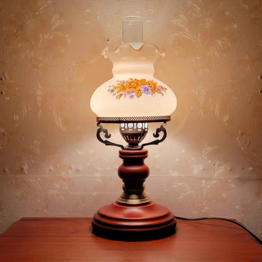 LumaSophie – Classic Red-Brown Urn Table Lamp