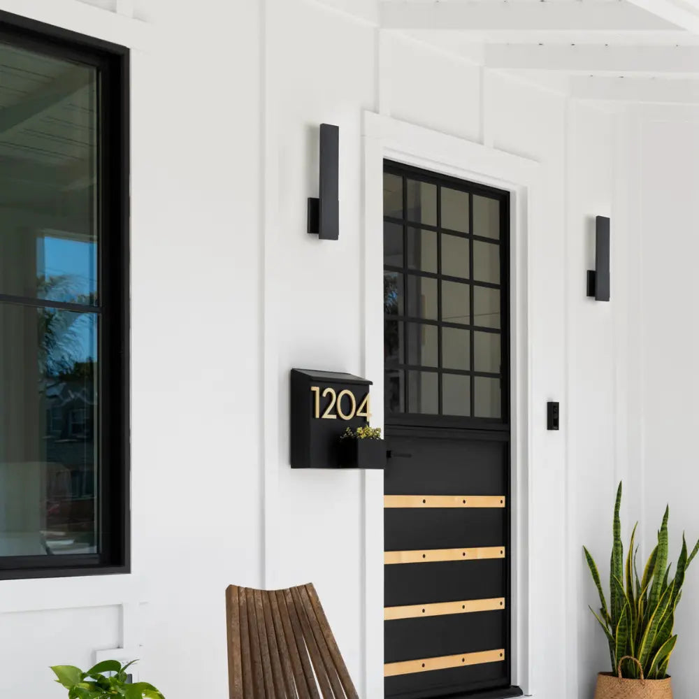 WeatherGuard – Durable and Elegant Outdoor Wall Light