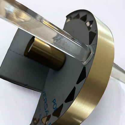 GoldenGleam – Elegant Gold Wall Light with Warm Glow