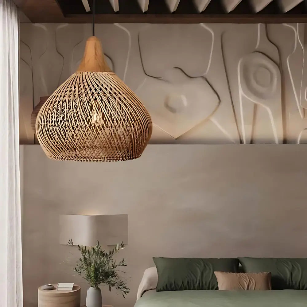 Sunwoven - Kunstnerisk Rattanlampe