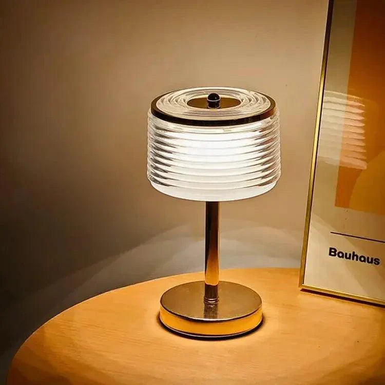 LumaRing - Lampe de table élégante avec des lignes épurées