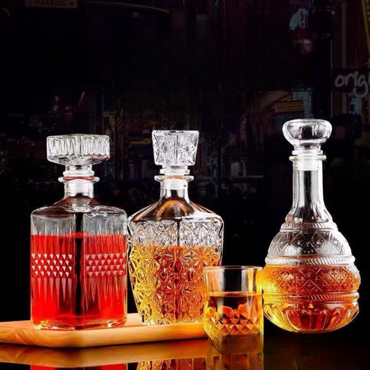 RoyalPour - 7-Piece Whiskey Decanter Gift Set