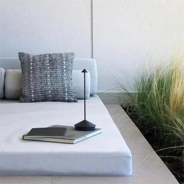 BeamLuxe - Sleek Wireless Table Light