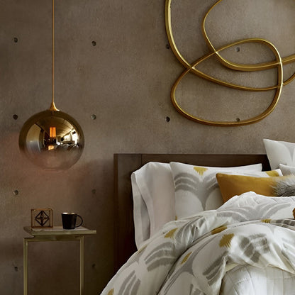 CrystalSphere – Elegante Glaskugel-Deckenleuchte