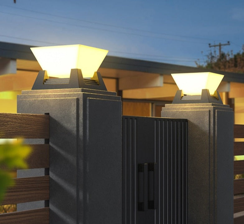 RoyalLume – LED Solar Wall Light with Smart Sensor